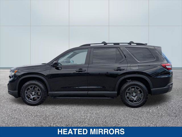 Used 2024 Honda Pilot TrailSport image 2