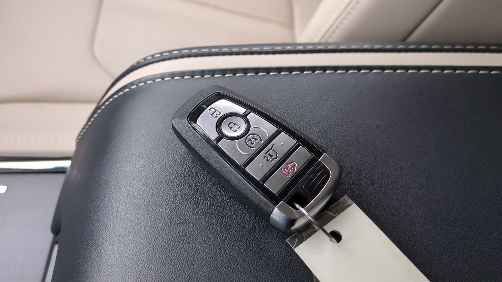 Certified 2023 Ford Expedition Platinum image 39