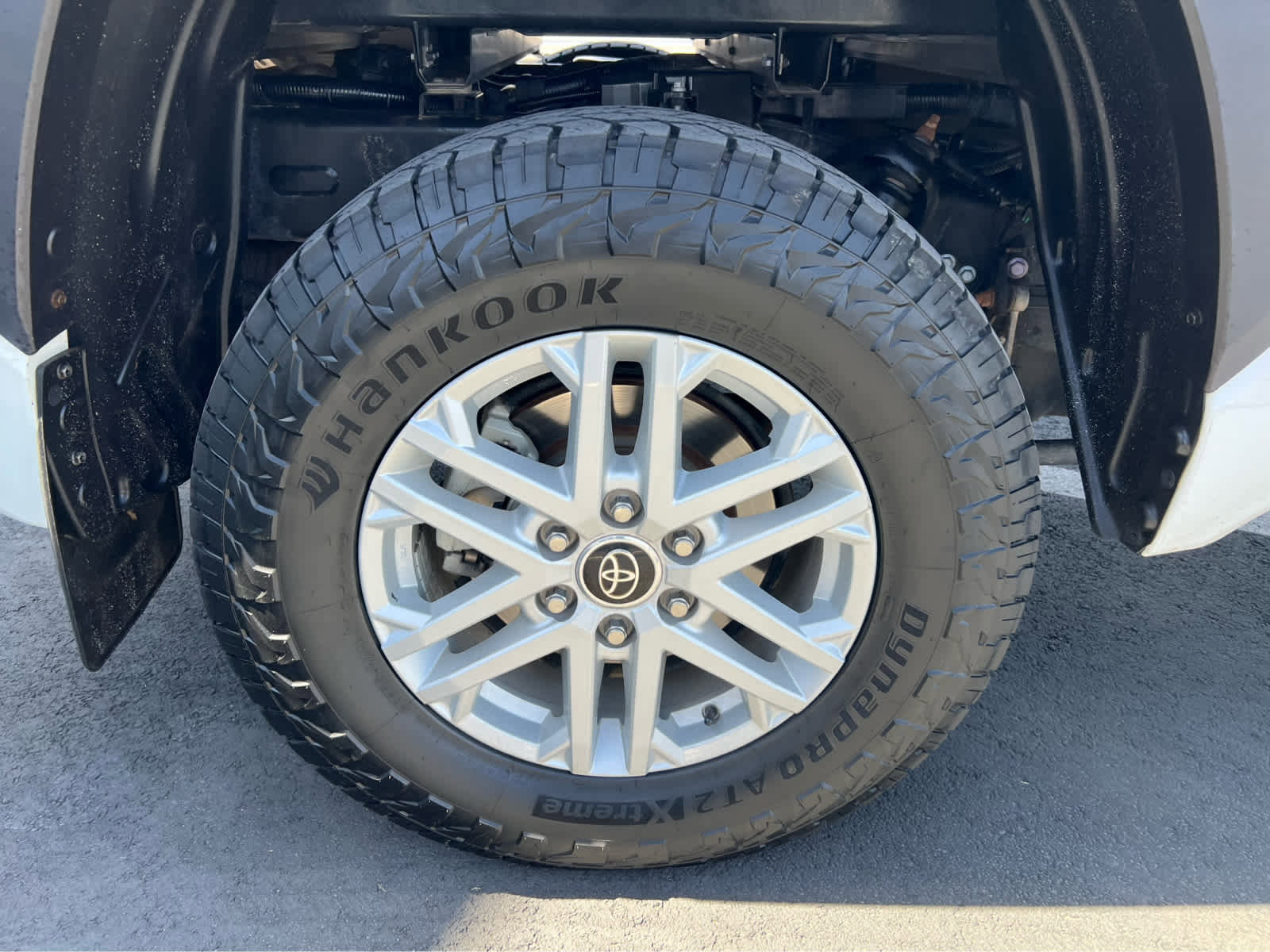 Used 2022 Toyota Tundra SR5 w/ SR5 Convenience Package image 15