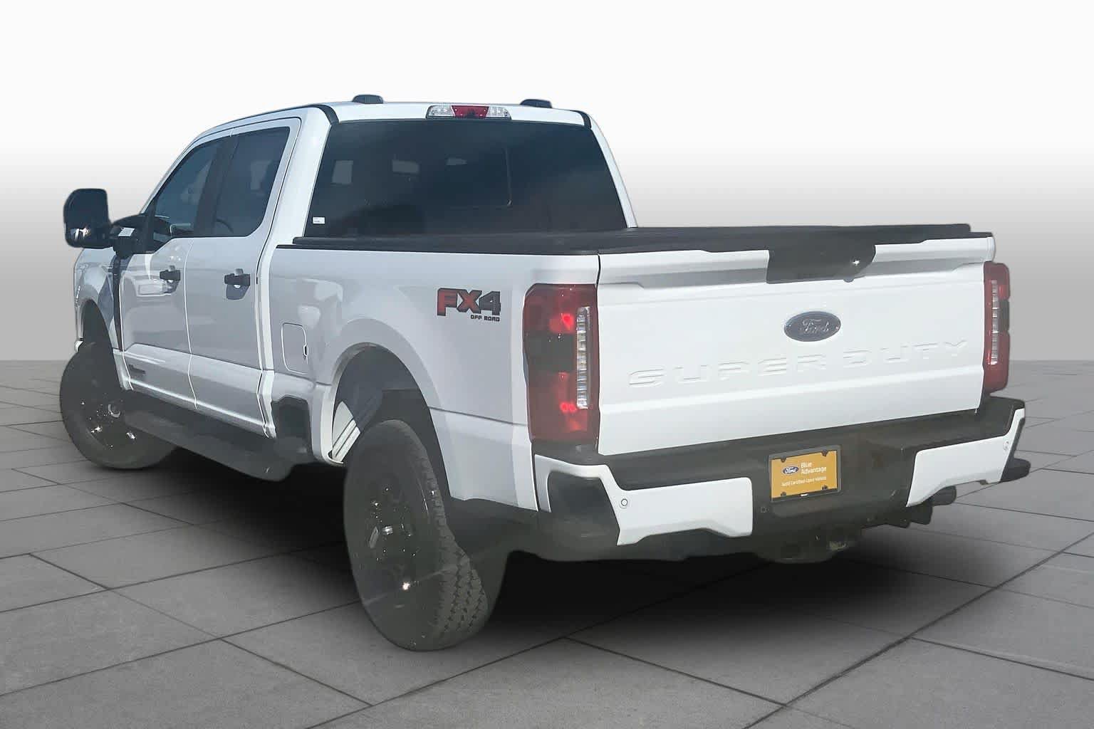 Certified 2025 Ford F250 XL w/ STX Appearance Package AWD/4WD image 12