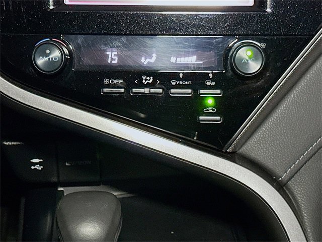 Used 2019 Toyota Camry SE image 13