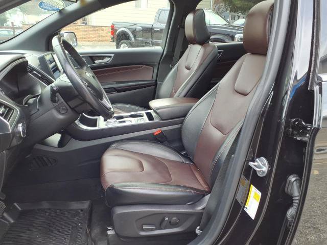 Certified 2022 Ford Edge Titanium w/ Equipment Group 301A AWD/4WD image 18