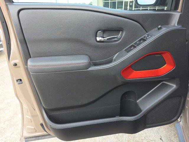 Used 2022 Nissan Frontier Pro-X RWD image 34