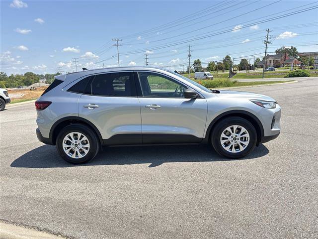 Certified 2023 Ford Escape Active AWD/4WD image 4