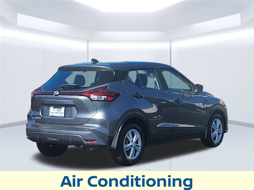 Used 2022 Nissan Kicks S FWD image 21