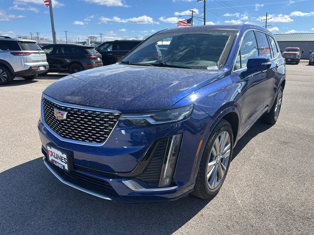 Used 2023 Cadillac XT6 Premium Luxury w/ Technology Package image 21