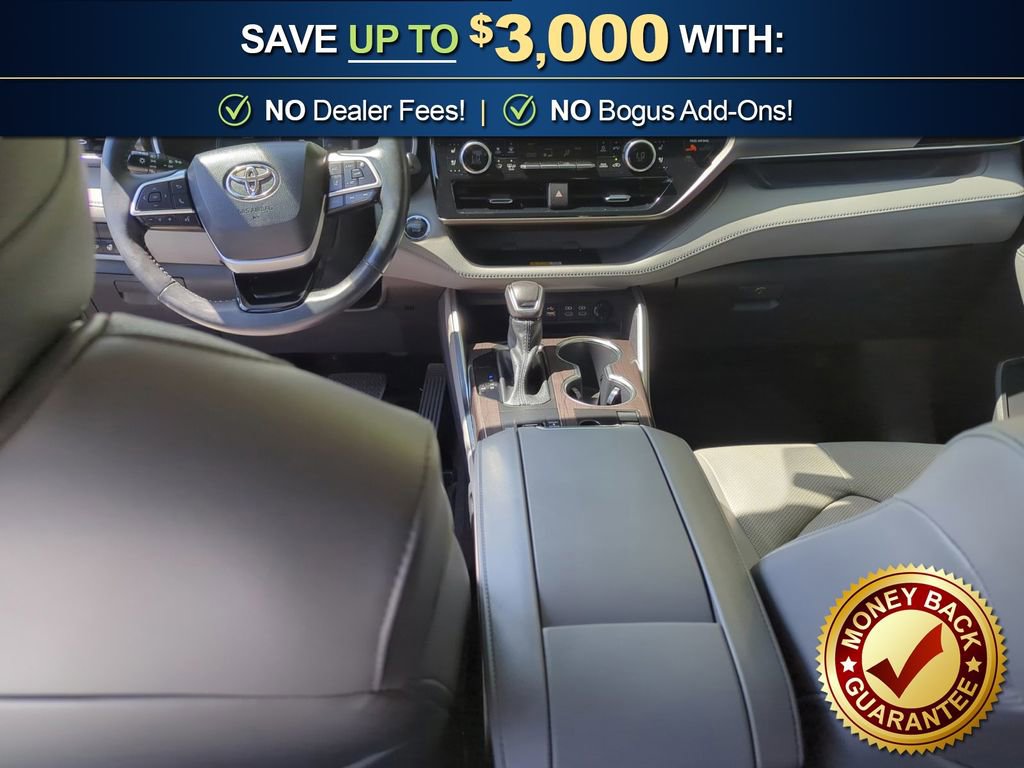 Used 2023 Toyota Highlander Limited FWD image 17