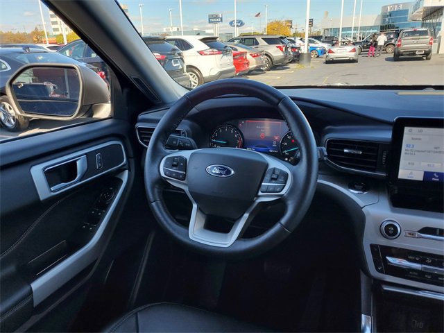 Certified 2022 Ford Explorer XLT w/ Equipment Group 202A image 9