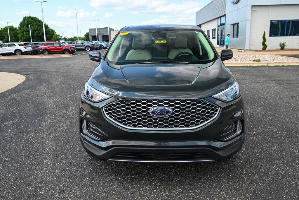 Certified 2023 Ford Edge SEL w/ Convenience Package AWD/4WD image 10