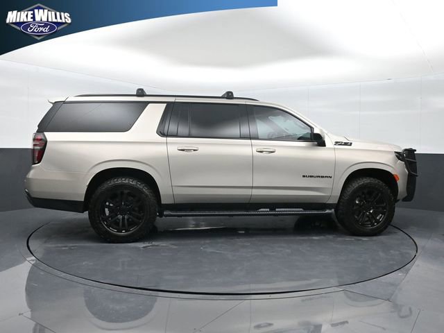 Used 2023 Chevrolet Suburban Z71 image 16