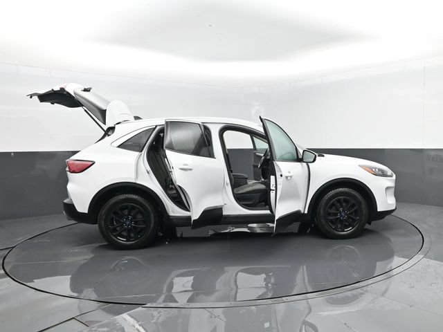 Certified 2020 Ford Escape SE AWD/4WD image 28