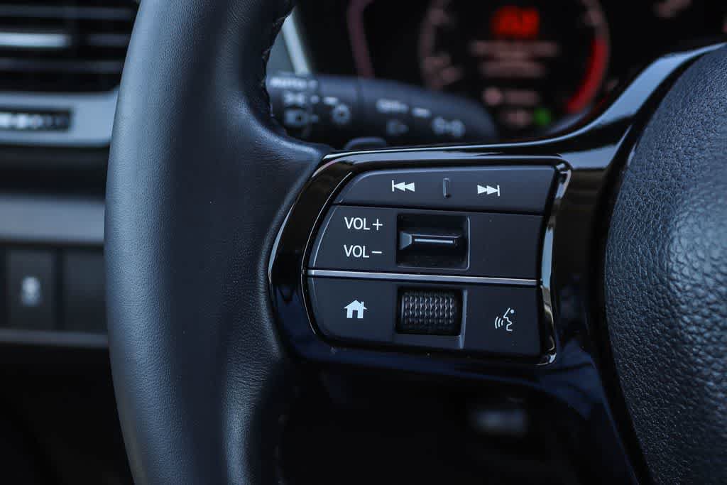 Used 2024 Honda Pilot EX-L image 23