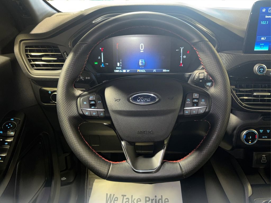 Certified 2025 Ford Escape ST-Line image 18