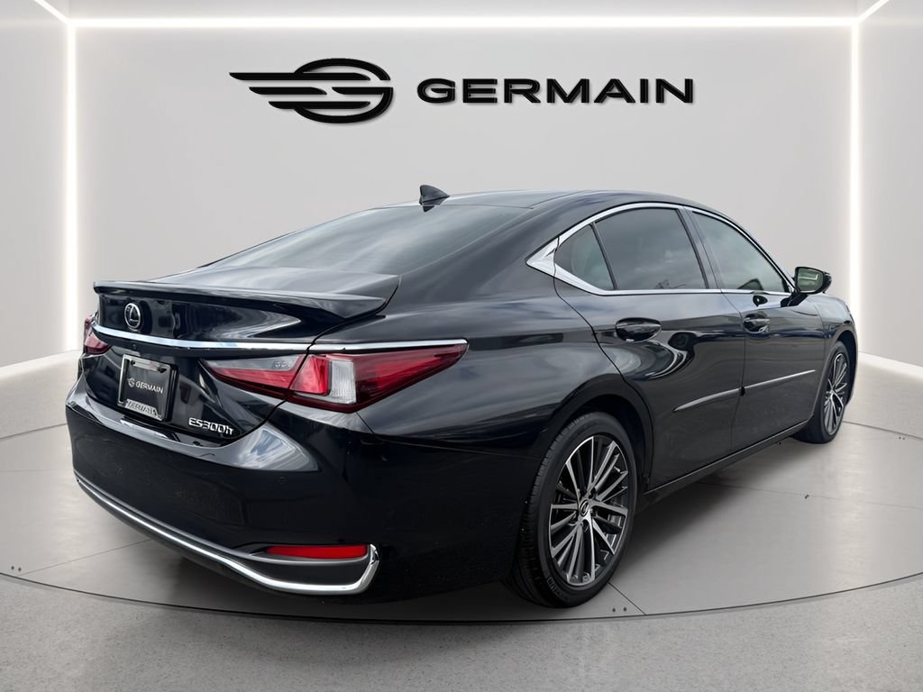 Used 2025 Lexus ES 300h w/ Premium Package FWD image 8
