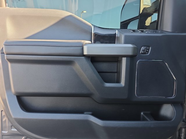 Certified 2022 Ford F450 Platinum w/ FX4 Off-Road Package image 14