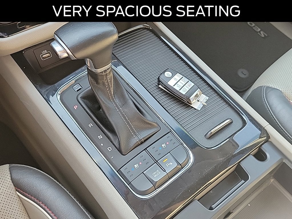Used 2018 Kia Sedona SX FWD image 31