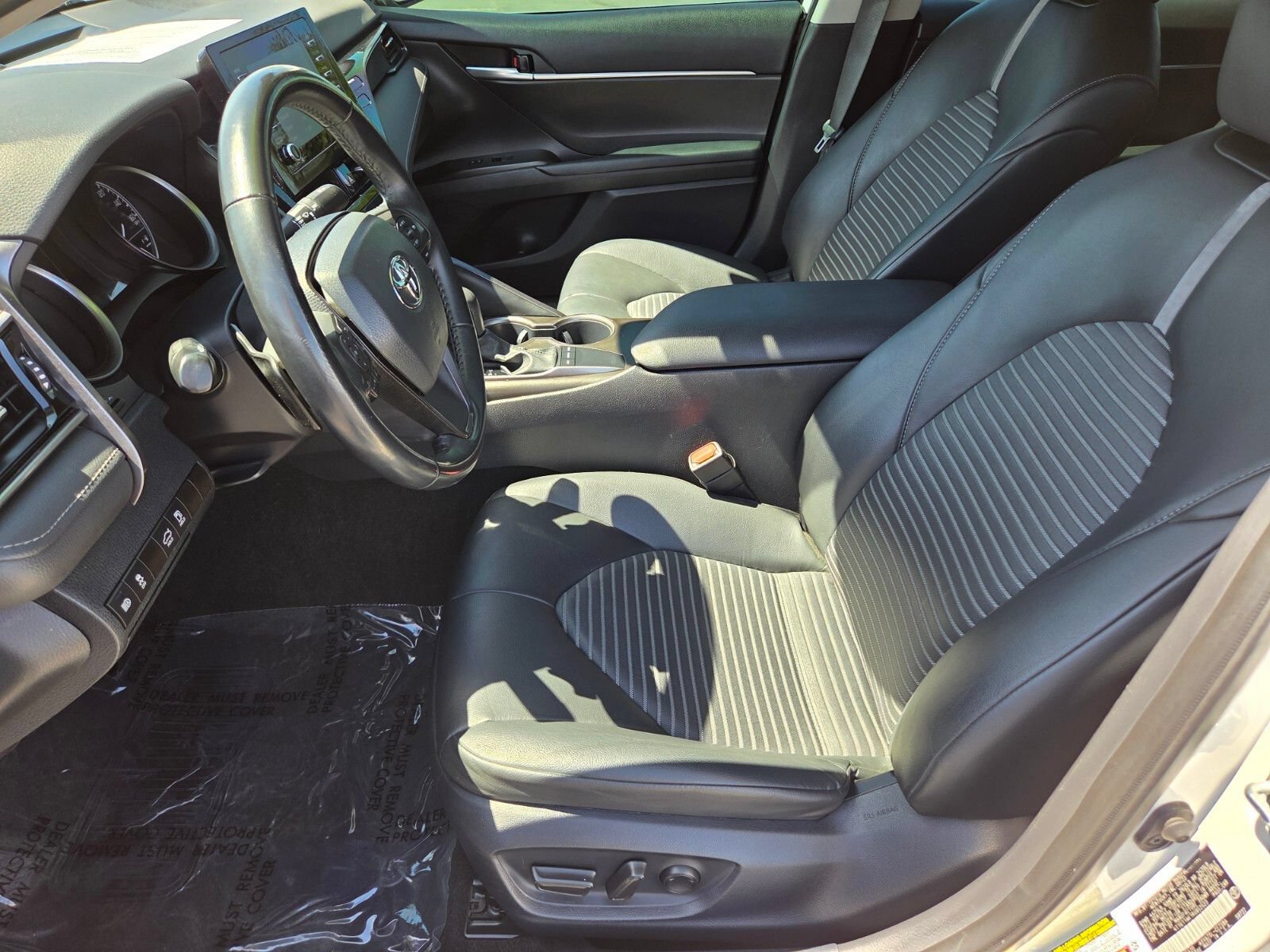 Used 2024 Toyota Camry SE FWD image 10