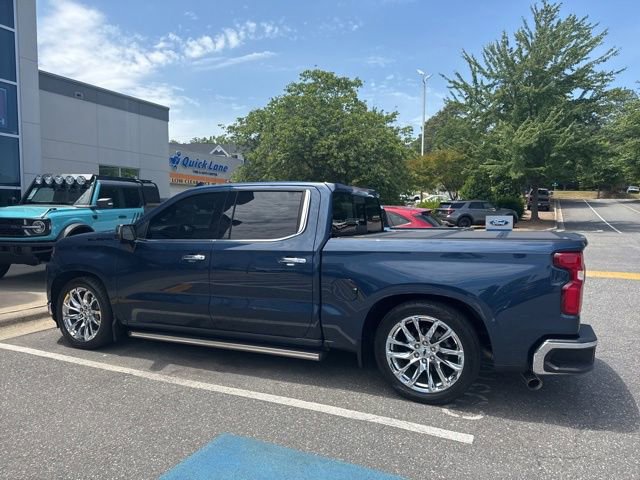 Used 2021 Chevrolet Silverado 1500 LTZ w/ LTZ Premium Package AWD/4WD image 7