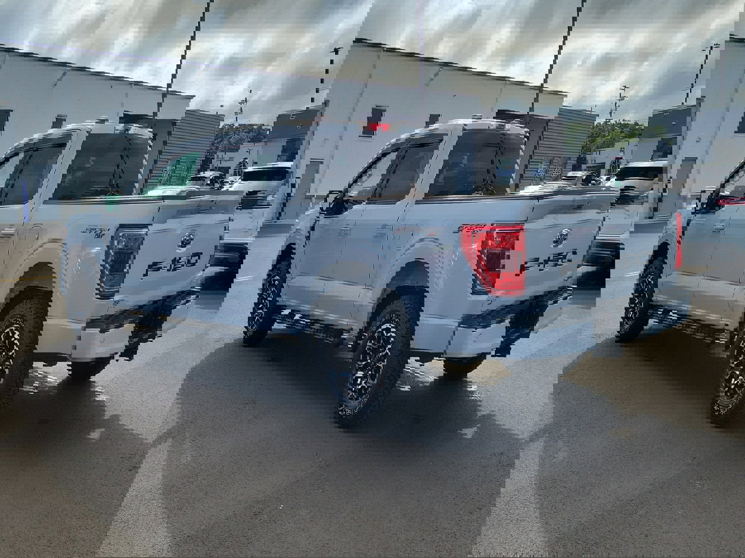 Certified 2022 Ford F150 XLT w/ Equipment Group 302A High image 2