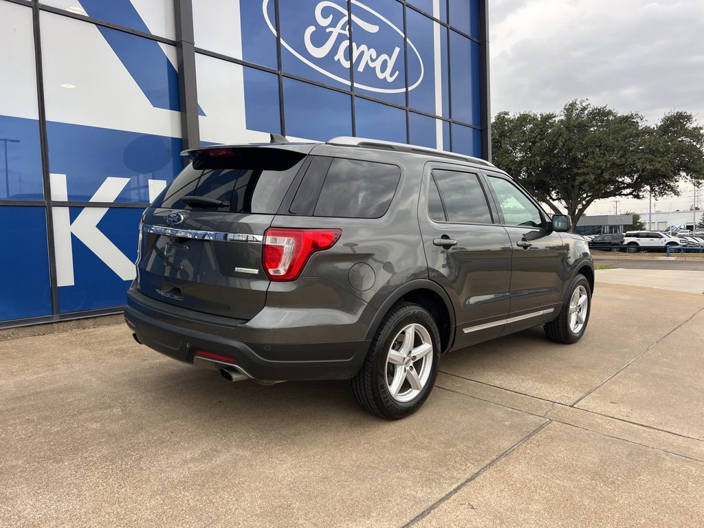 Certified 2019 Ford Explorer XLT image 9