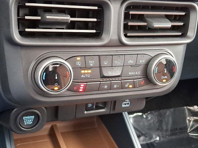 Certified 2023 Ford Maverick Lariat w/ Lariat Luxury Package image 17