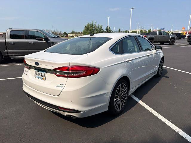 Certified 2017 Ford Fusion SE w/ Fusion SE Technology Package FWD image 7