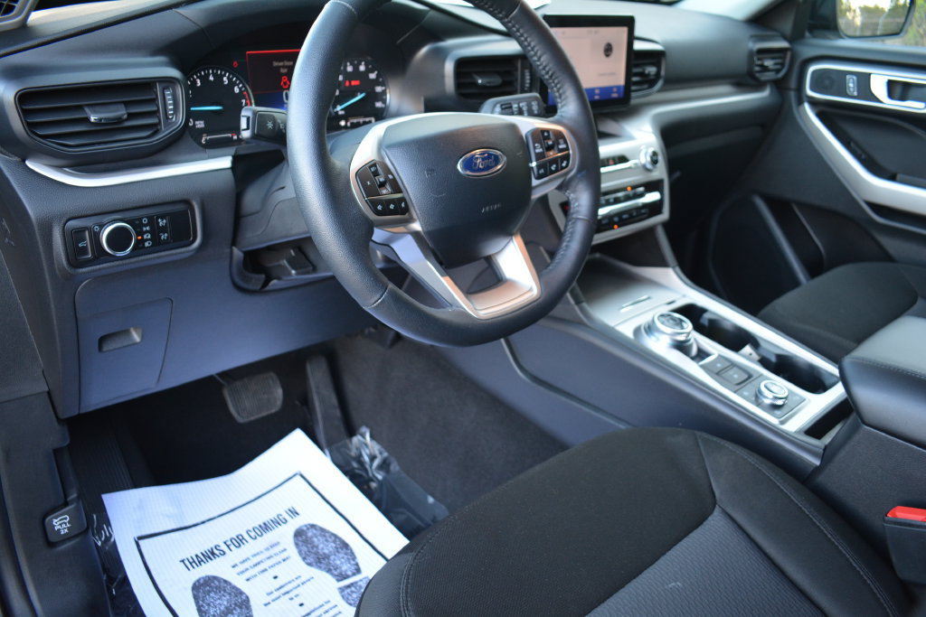 Certified 2024 Ford Explorer XLT AWD/4WD image 10