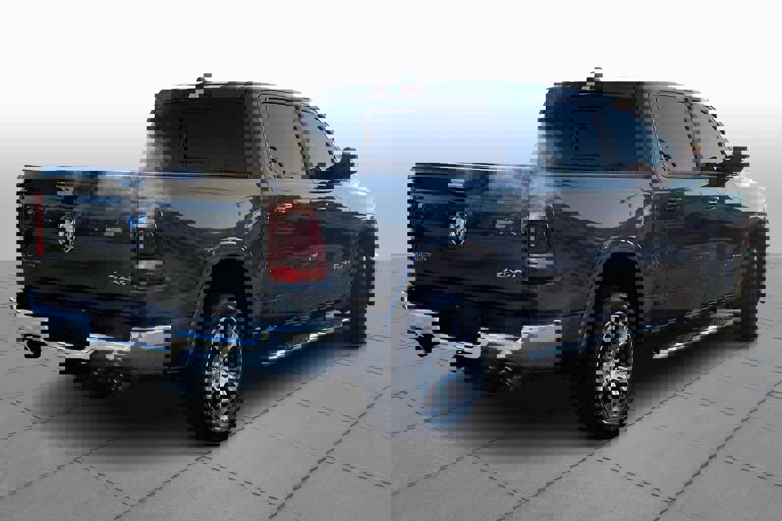 Used 2022 RAM 1500 Laramie image 3