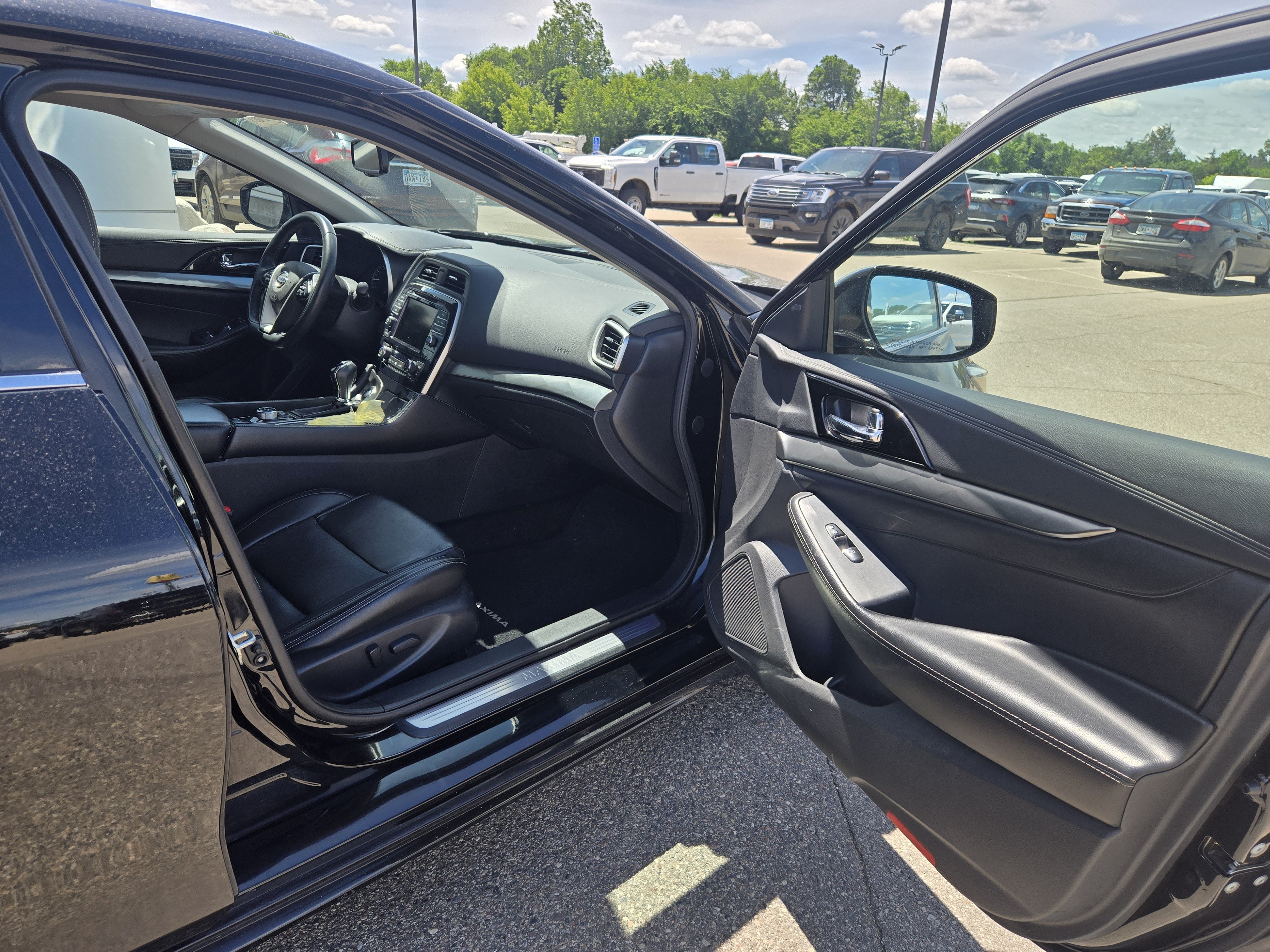 Used 2021 Nissan Maxima 3.5 SV w/ Floor Mat Group FWD image 16