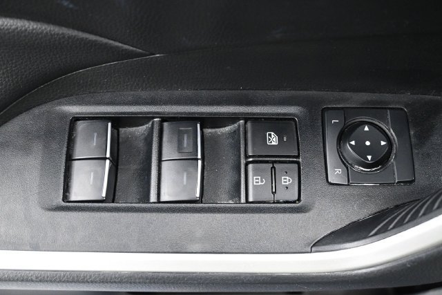 Used 2024 Toyota RAV4 XLE FWD image 13
