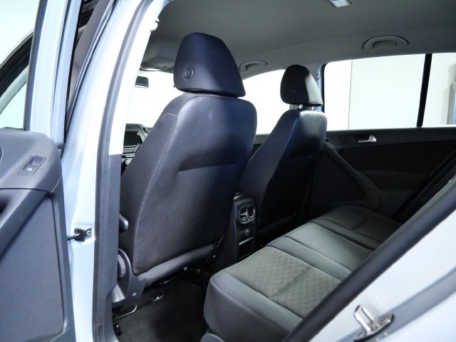 Used 2017 Volkswagen Tiguan S AWD/4WD image 13