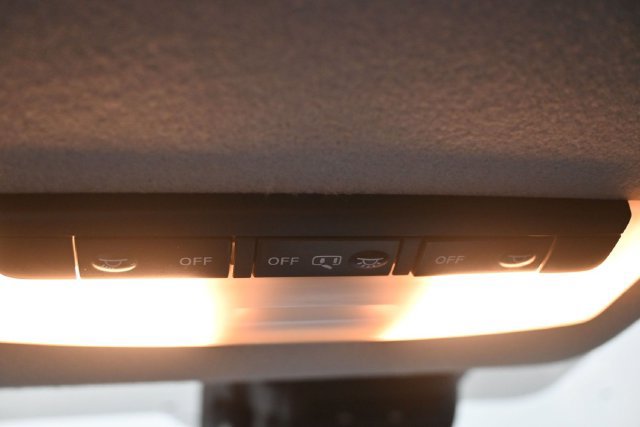 Used 2024 Nissan Versa SV FWD image 14