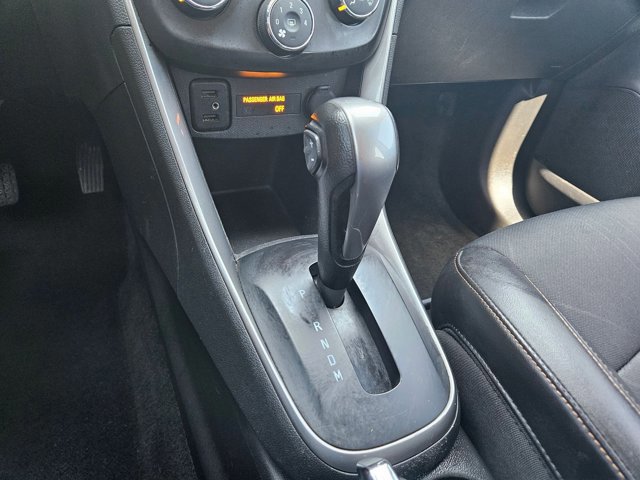 Used 2021 Chevrolet Trax LT w/ Midnight Edition image 12