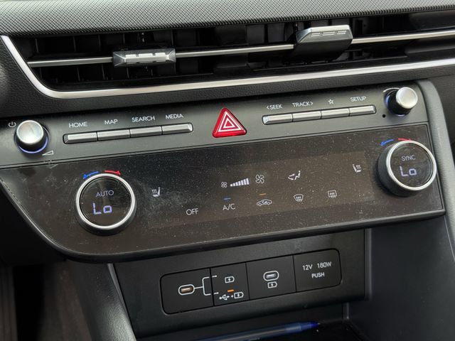 Used 2025 Hyundai Sonata SEL FWD image 17