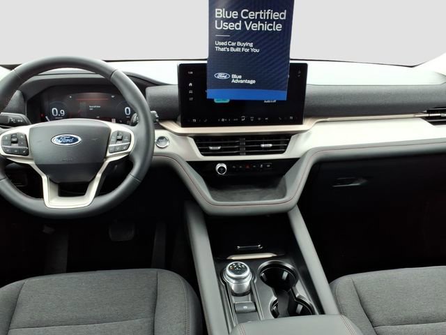 Certified 2025 Ford Explorer Active RWD image 12