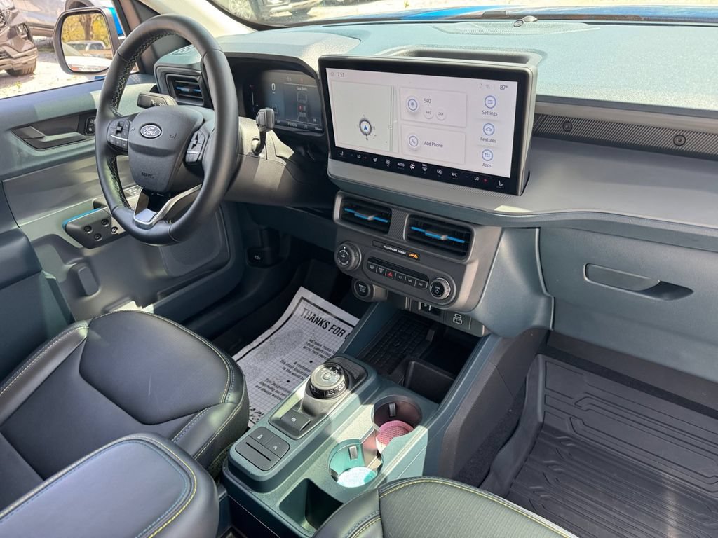 Certified 2025 Ford Maverick Lobo AWD/4WD image 23