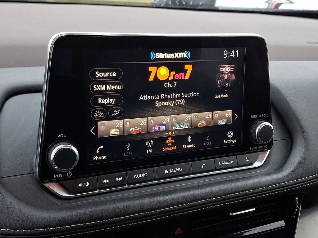 Used 2022 Nissan Rogue SV image 17