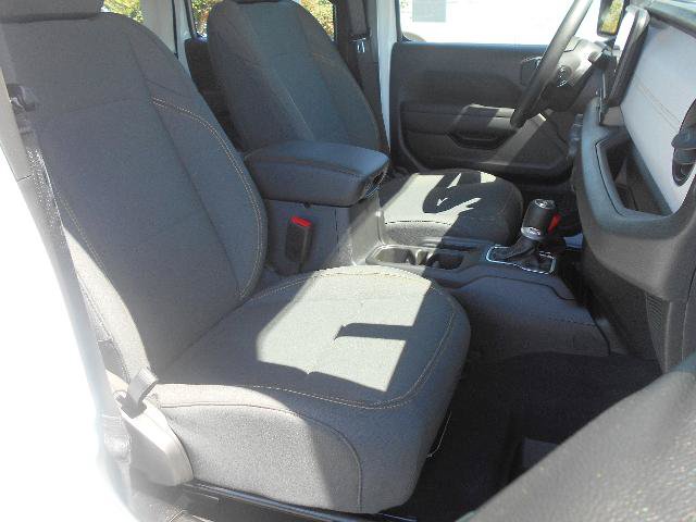 Used 2025 Jeep Wrangler Unlimited Sport AWD/4WD image 6