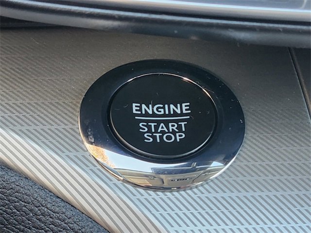 Certified 2022 Ford Explorer XLT w/ Equipment Group 202A image 26