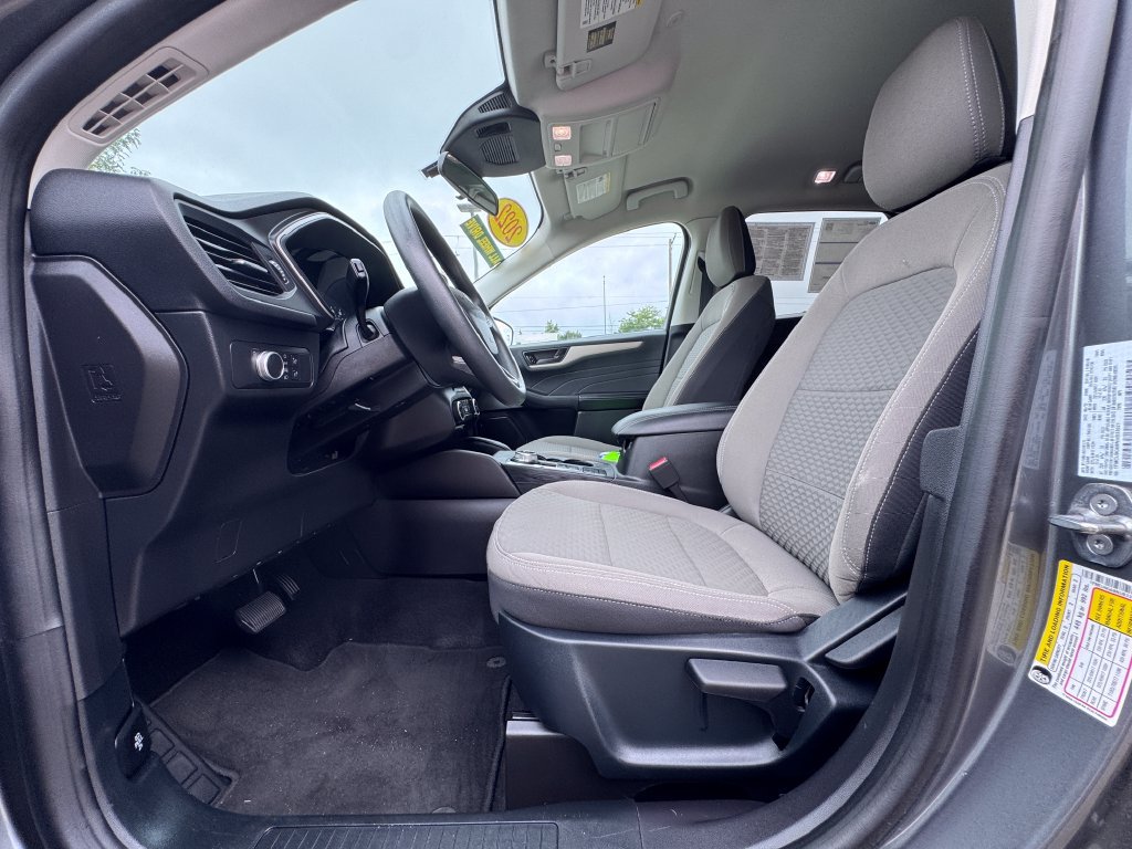 Certified 2022 Ford Escape SE AWD/4WD image 10