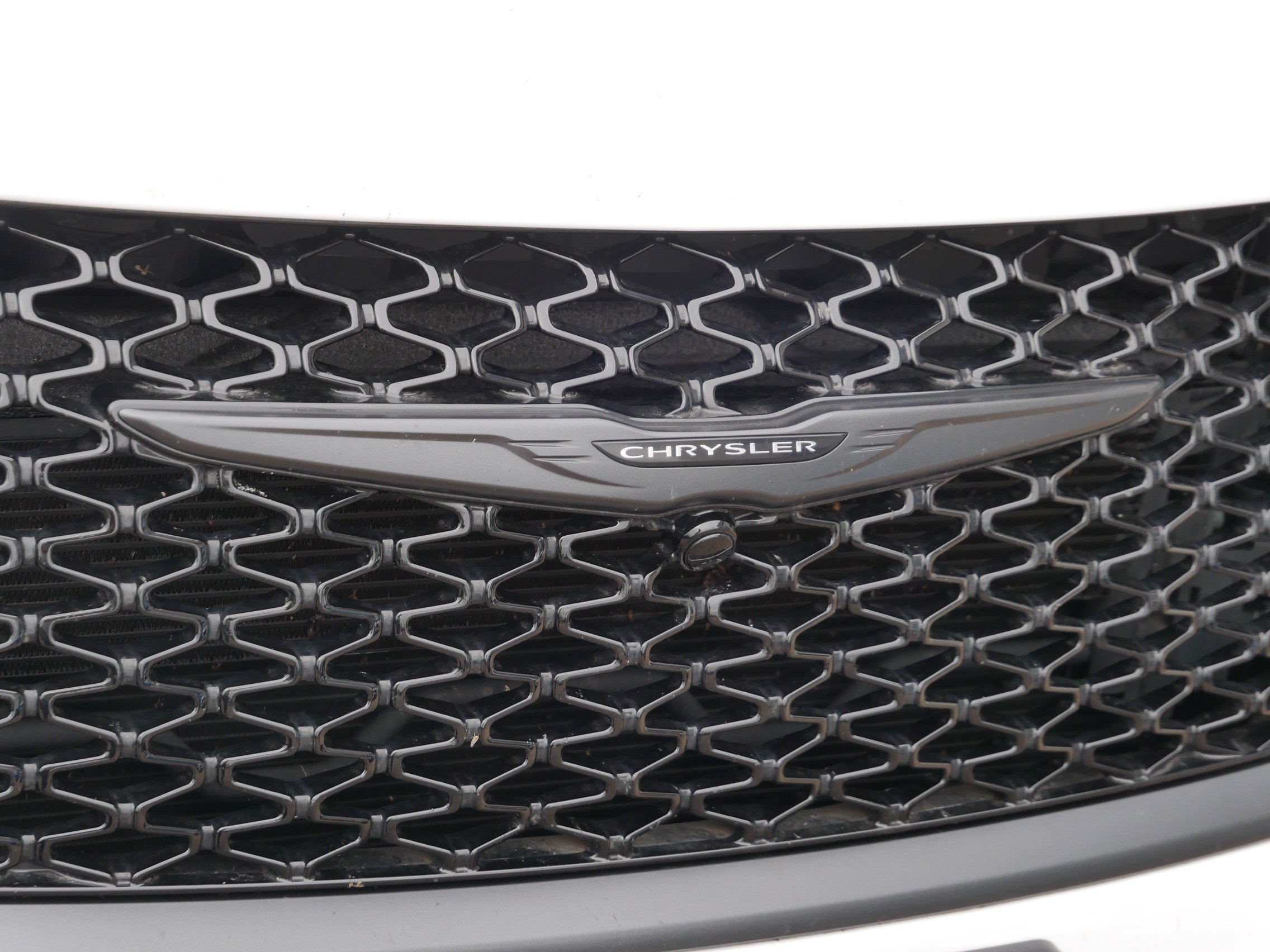 Used 2025 Chrysler Pacifica Limited FWD image 5