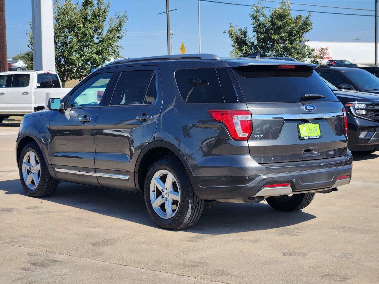 Certified 2019 Ford Explorer XLT FWD image 5