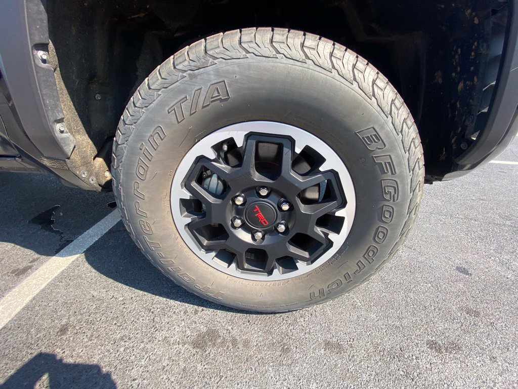 Used 2025 Toyota Tacoma TRD Off-Road AWD/4WD image 30