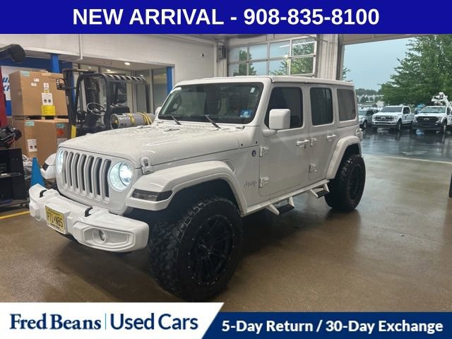 Used 2018 Jeep Wrangler Unlimited Sahara AWD/4WD image 3