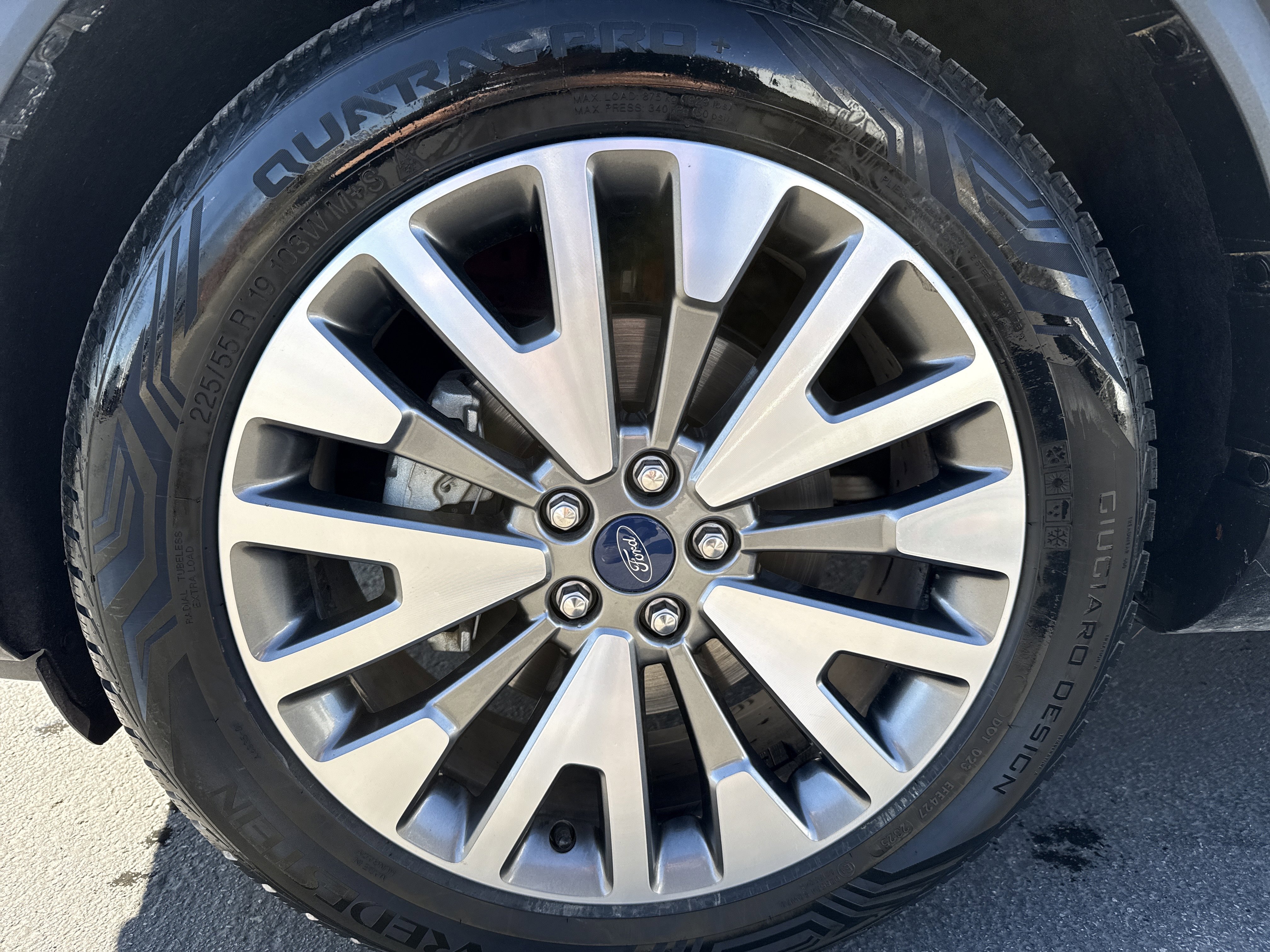 Certified 2022 Ford Escape Titanium image 11