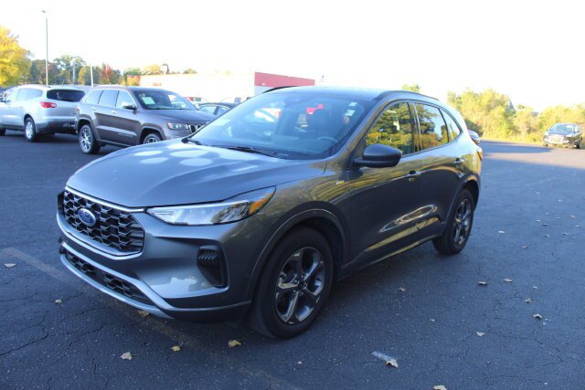 Certified 2024 Ford Escape ST-Line w/ Tech Pack #1 AWD/4WD image 8