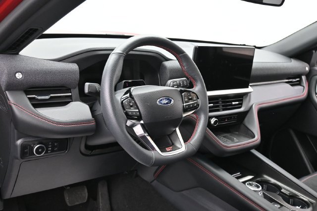 Certified 2025 Ford Explorer ST AWD/4WD image 18