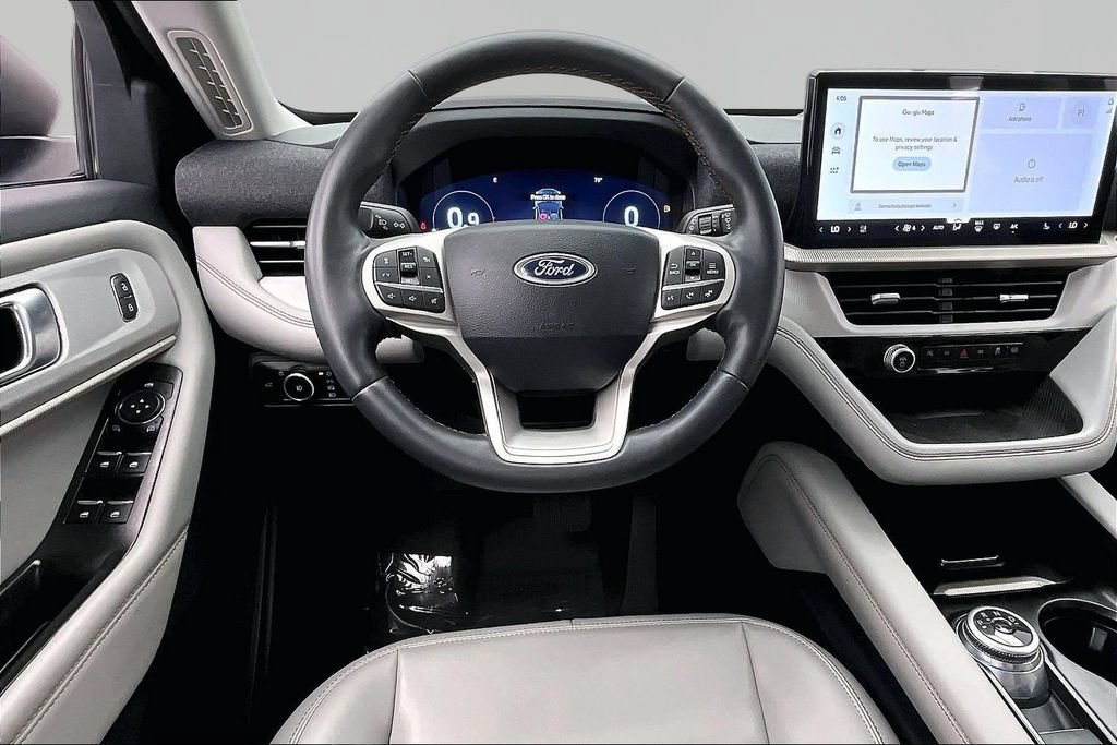 Certified 2025 Ford Explorer Active w/ Active Comfort Package AWD/4WD image 5