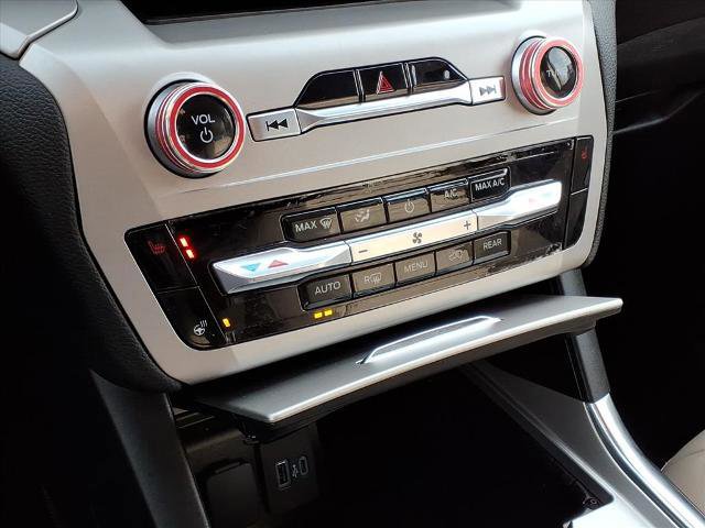 Certified 2022 Ford Explorer XLT w/ Equipment Group 202A image 16