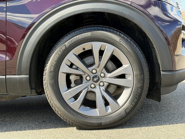 Certified 2022 Ford Explorer XLT w/ Equipment Group 202A AWD/4WD image 30